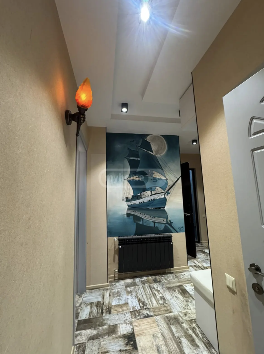 იყიდება 3 ოთახიანი ბინა ბათუმში